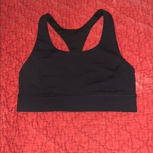 Black lululemon racerback sports bra size 4